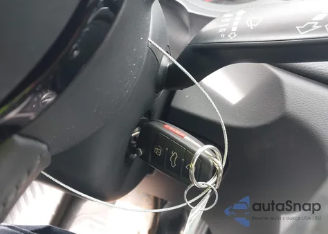 2018 Audi Q3 2.0T Premium/2.0T Sport Premium z USA, uszkodzony, nr VIN WA1BCCFS4JR026540